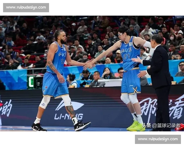 北控德比激战上演京城双雄对决引爆球迷热情与悬念新赛季焦点之战揭幕